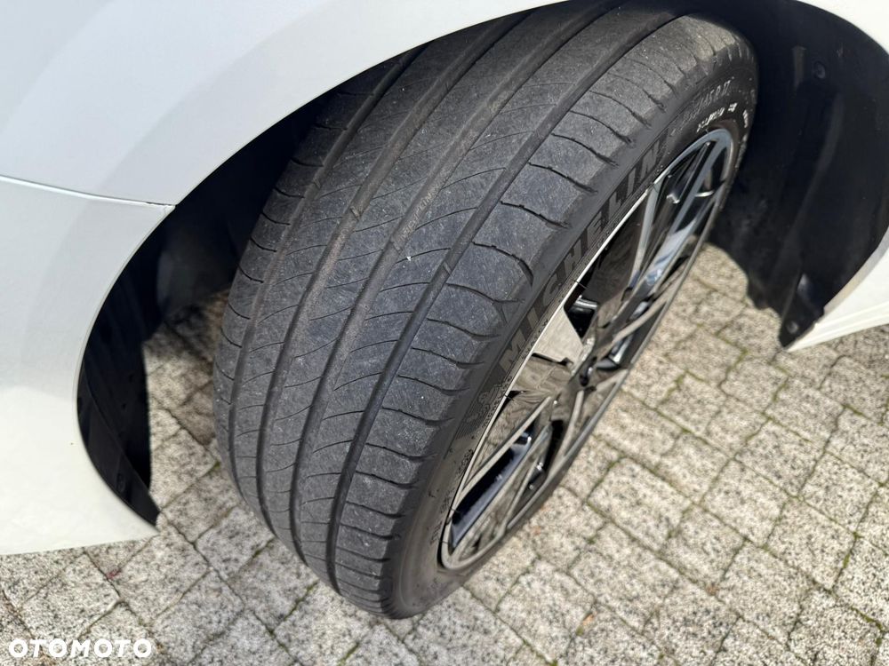 Peugeot 208 PureTech 100 Style - 26