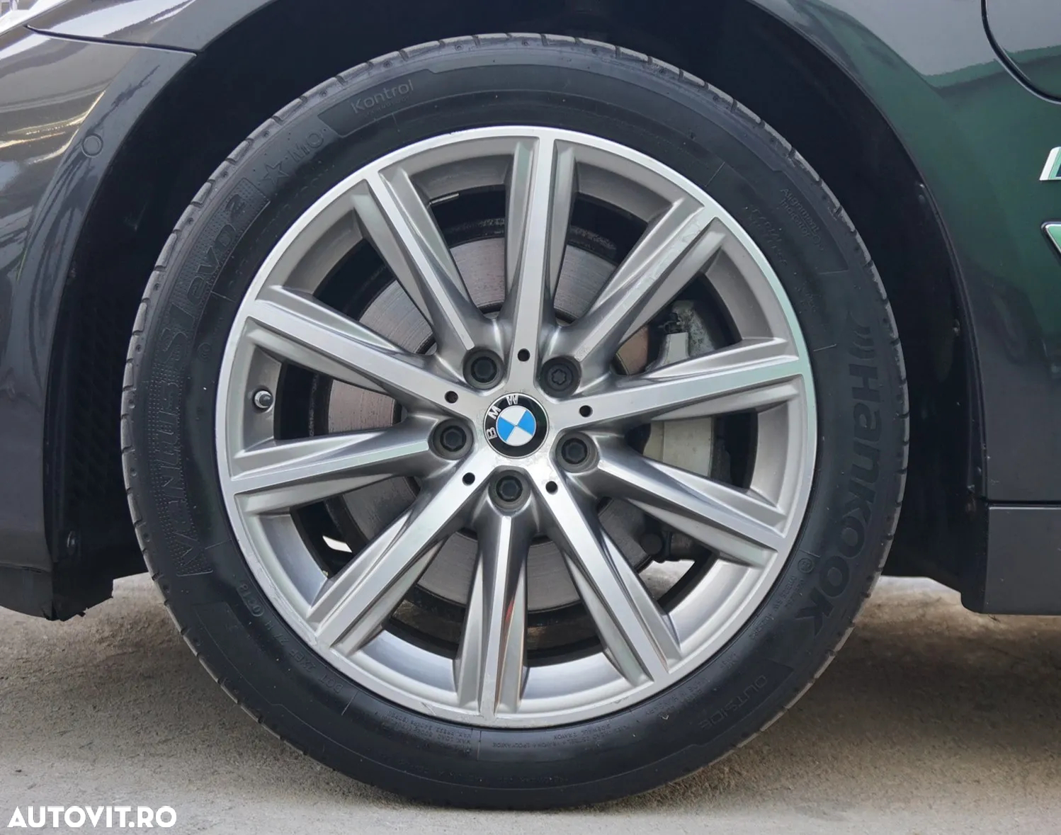 BMW Seria 5 530e - 40
