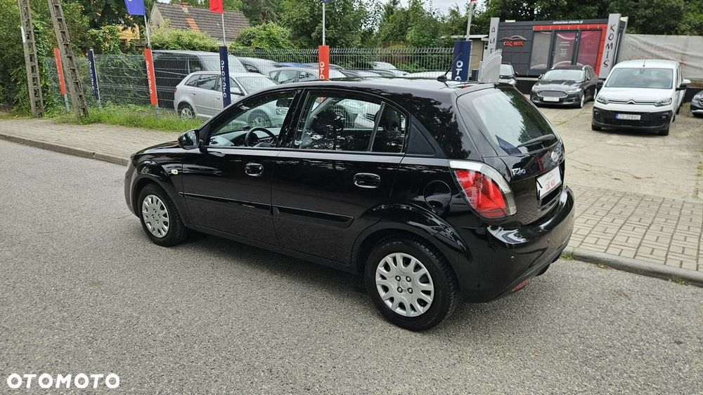 Kia Rio 1.4 Spirit - 13