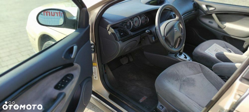 Citroën C5 II 2.0i 16V Exclusive - 8