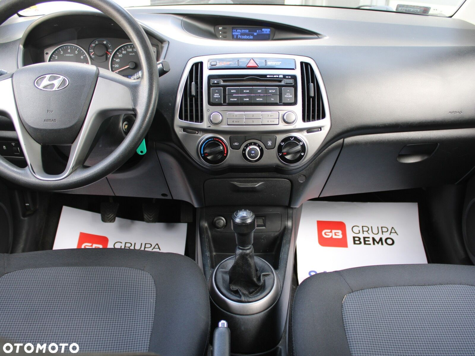 Hyundai i20 - 13