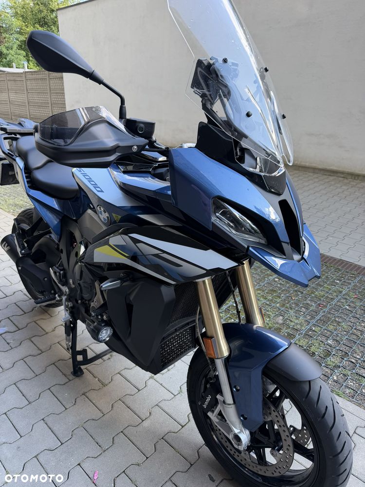 BMW XR - 23