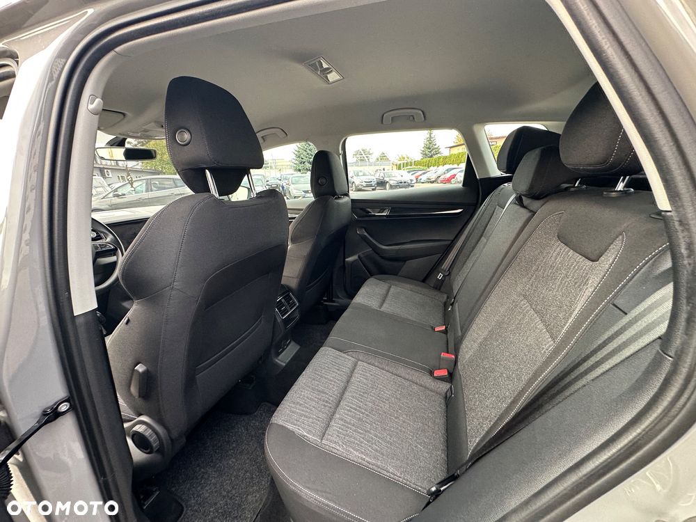 Skoda Karoq 2.0 TDI SCR 4x4 Sportline - 25