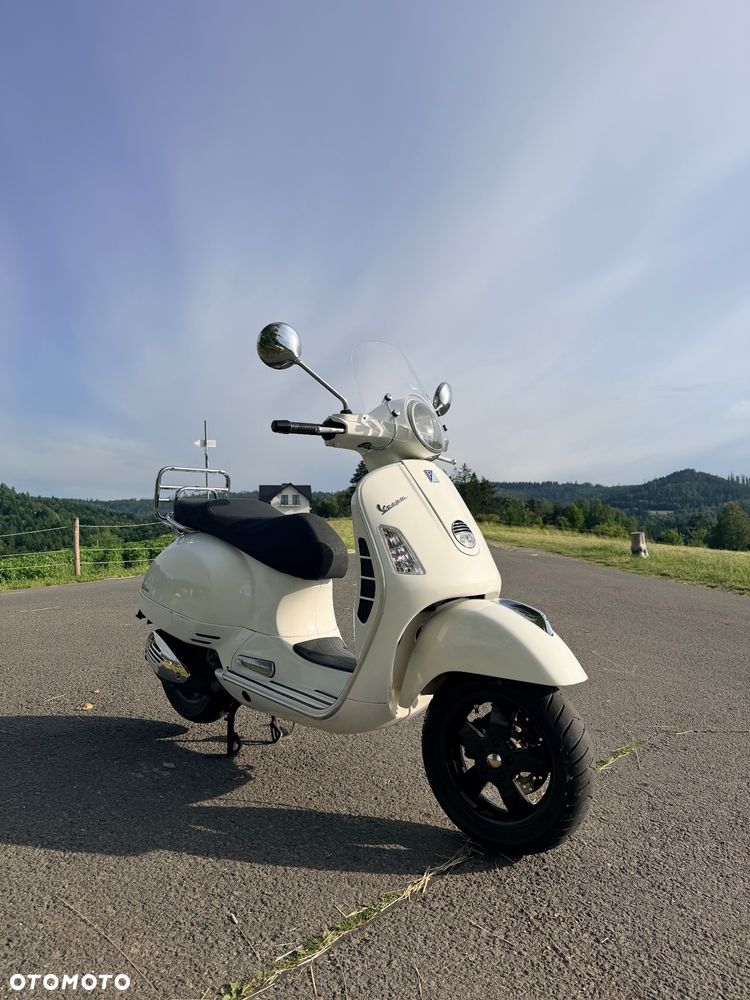 Piaggio Vespa - 1