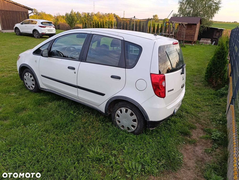 Mitsubishi Colt 2010 photo 4