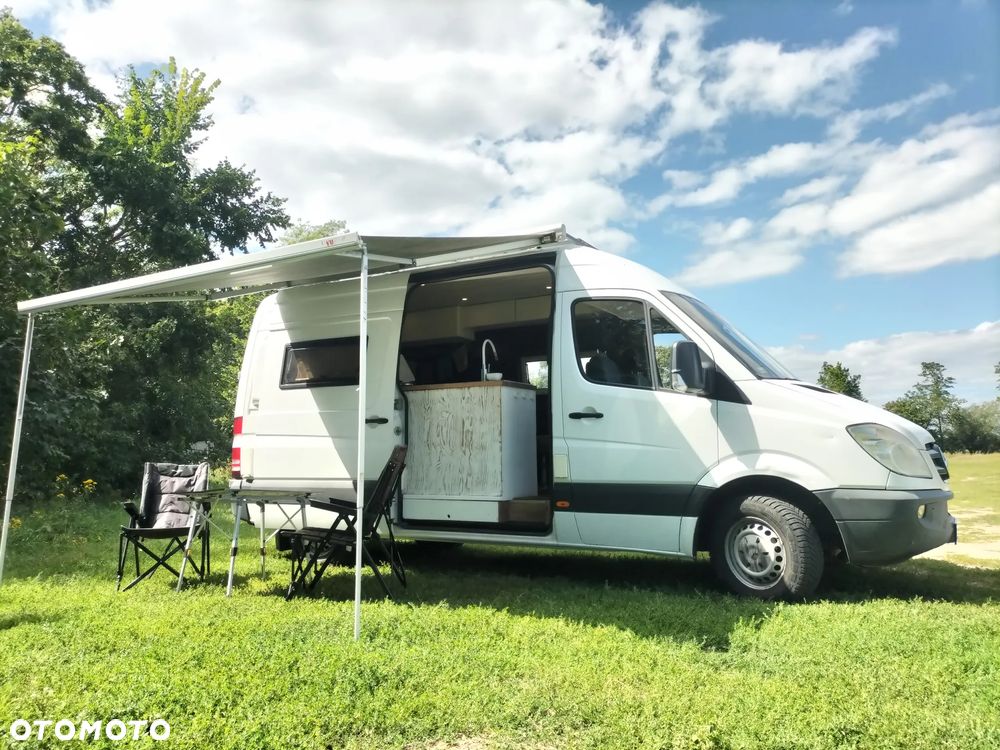 Mercedes-Benz Sprinter - 2