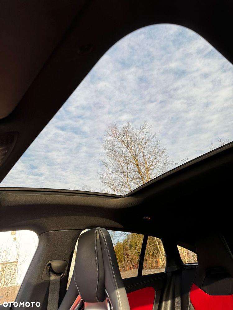 Mercedes-Benz CLA - 10