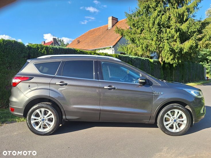 Ford Kuga 2.0 TDCi 4x2 Titanium - 4