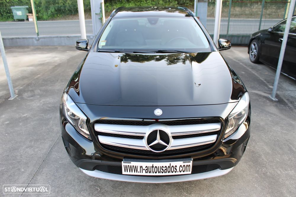 Mercedes-Benz GLA 180 d 7G-DCT Urban - 3