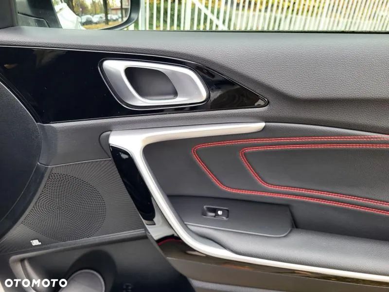 Kia Ceed 1.6 T-GDI GT DCT - 38