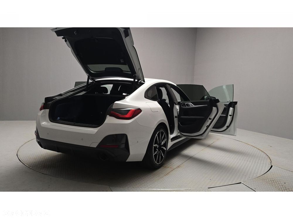 BMW Seria 4 - 12