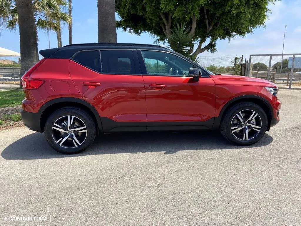Volvo XC 40 2.0 T4 R-Design - 3