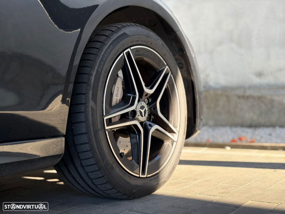 Mercedes-Benz E 300 de AMG Line - 15