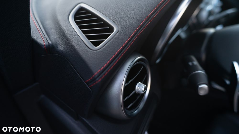 Mercedes-Benz GLC AMG 43 4Matic AMG Speedshift TCT 9G - 26