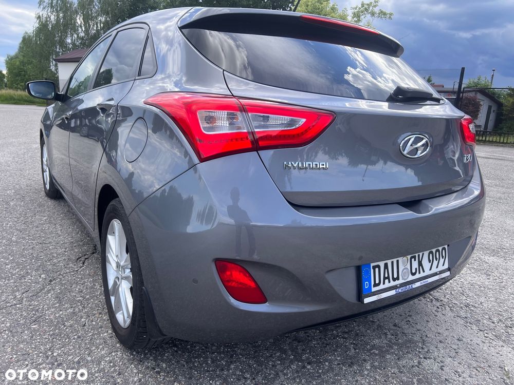 Hyundai i30 1.4 Premium - 16