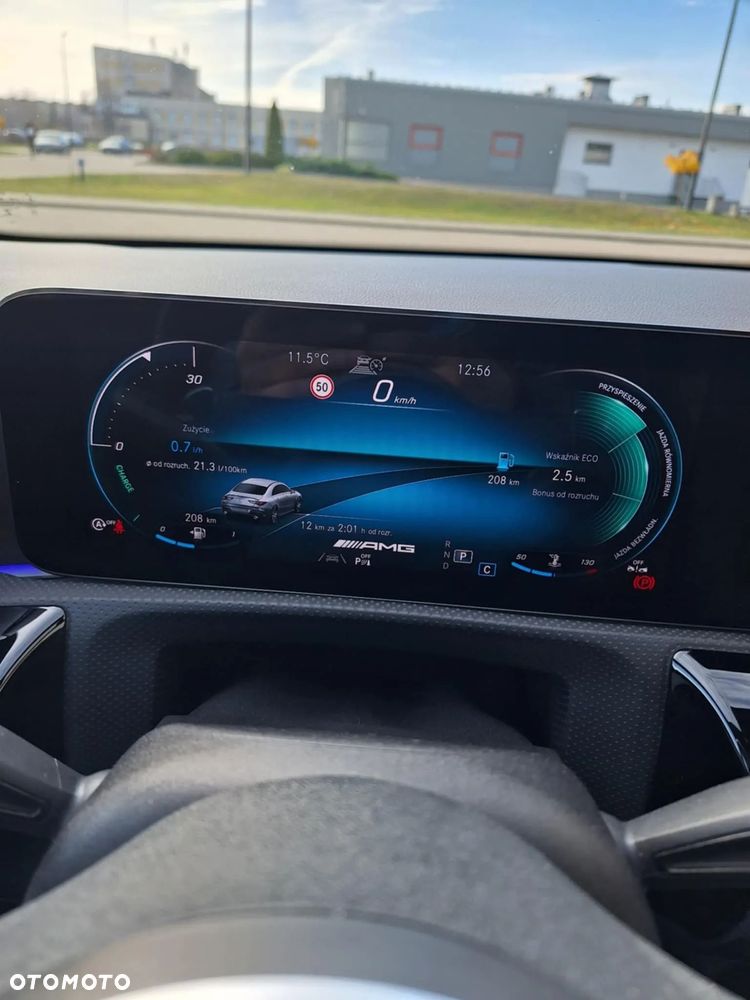 Mercedes-Benz CLA - 38