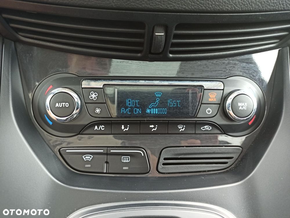 Ford Kuga - 19