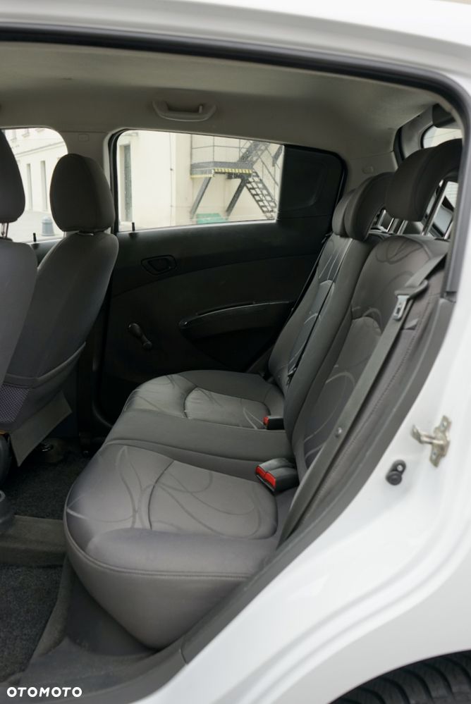Chevrolet Spark 1.0 LS - 9