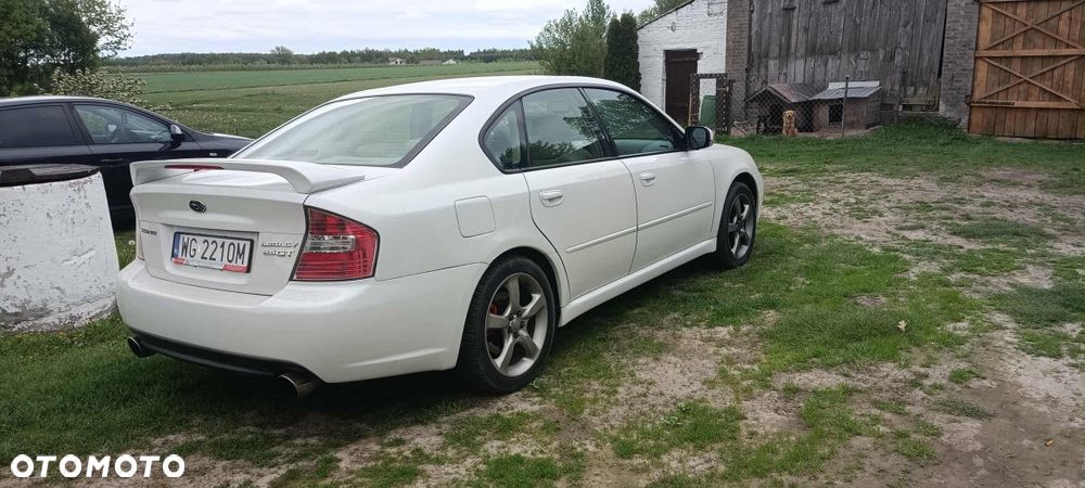 Subaru Legacy - 3