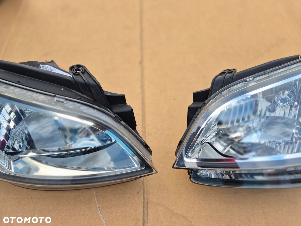 KIA Soul I komplet reflektorów.2008-2011.100%.Oryginały.EU. - 3