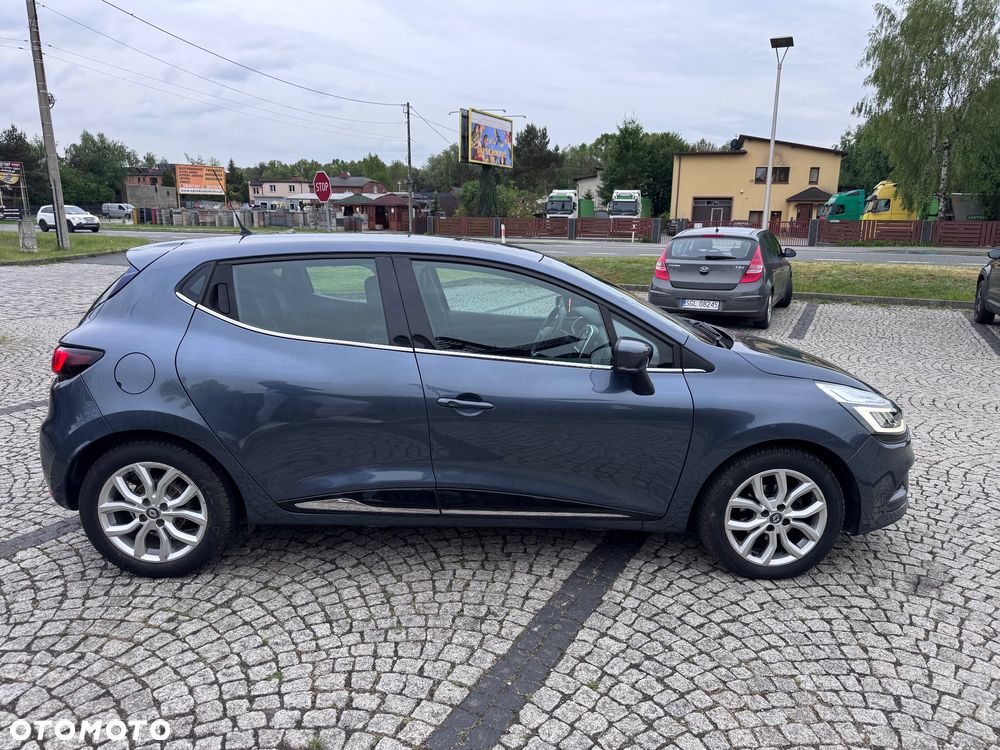 Renault Clio - 18