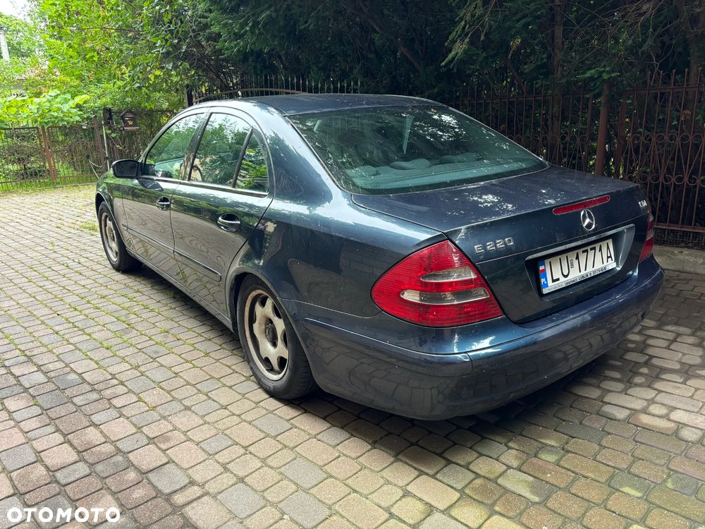 Mercedes-Benz Klasa E 220 CDI Classic - 2