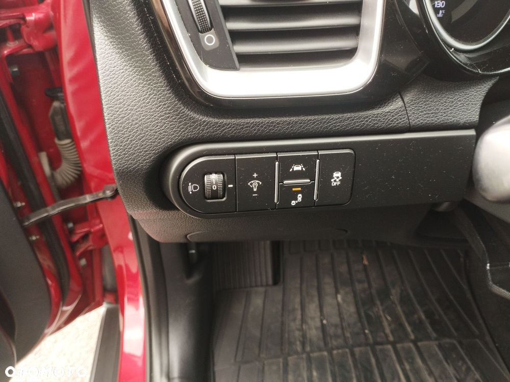 Kia XCeed 1.6 T-GDI L Business Line DCT - 27