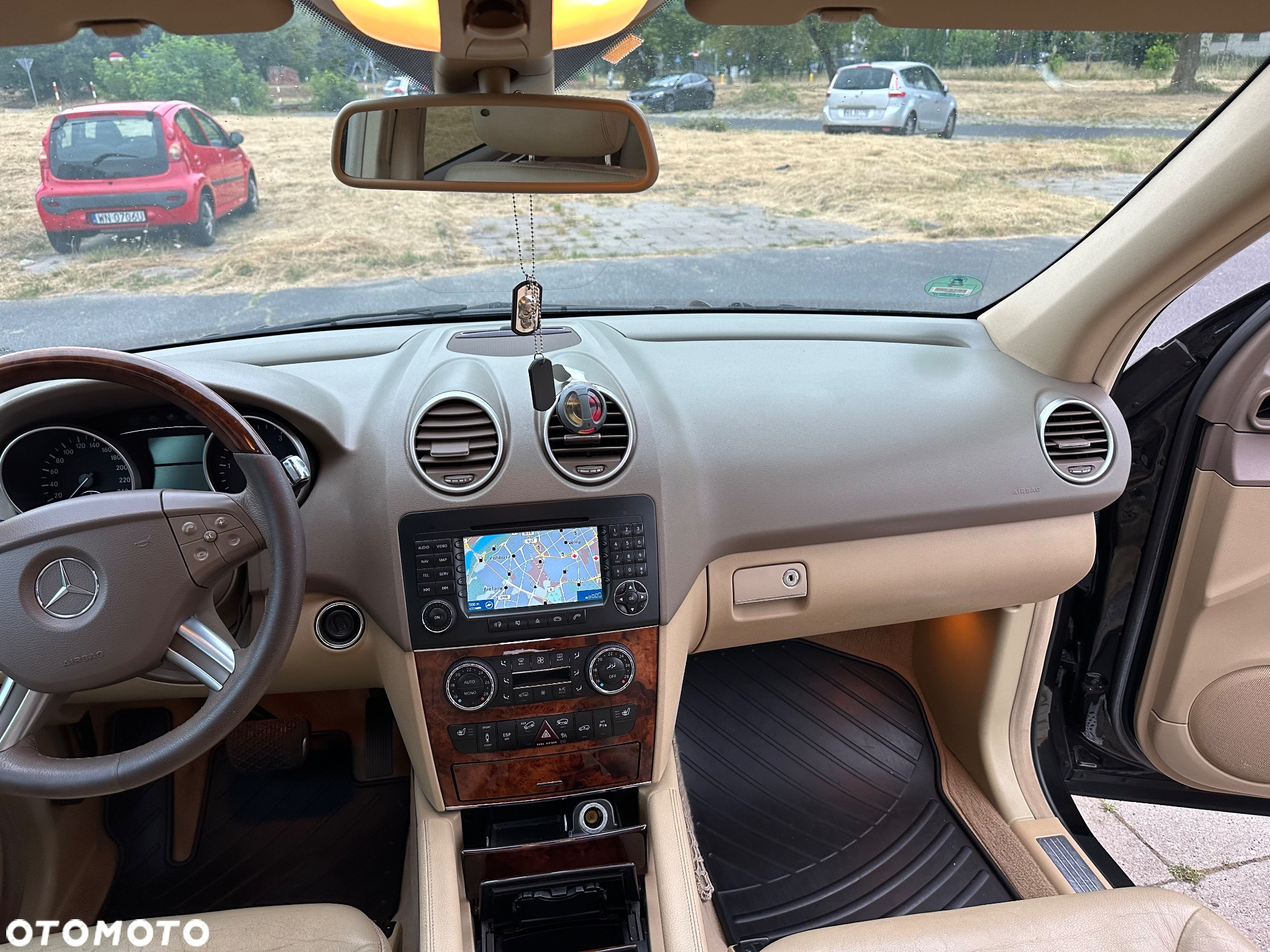Mercedes-Benz ML - 24