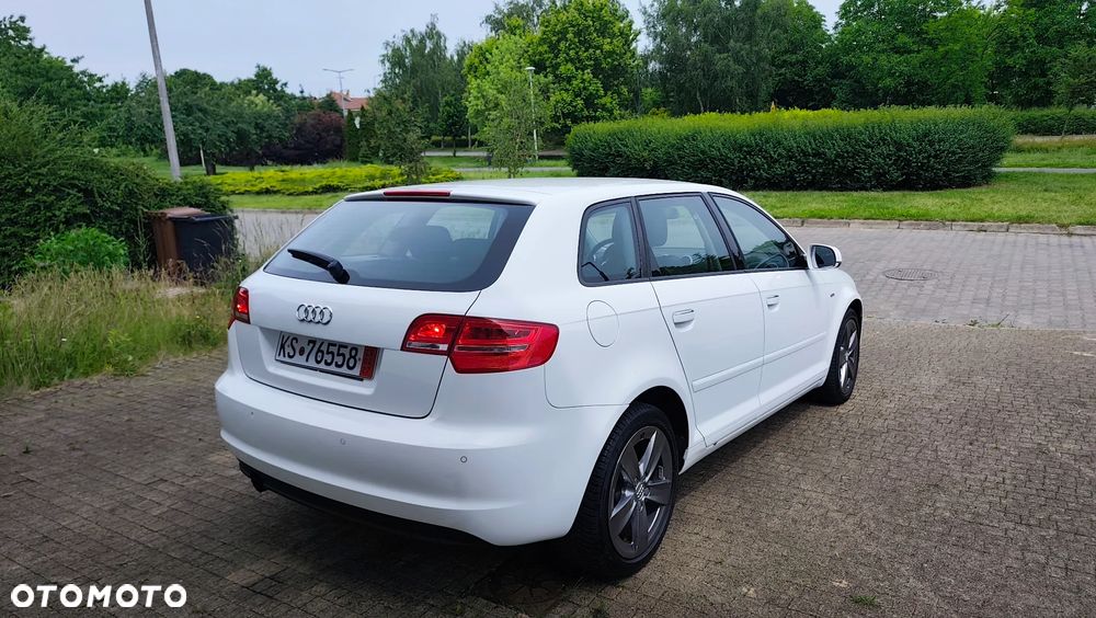 Audi A3 Sportback 2.0 TDI DPF S tronic S line Sportpaket (plus) - 5