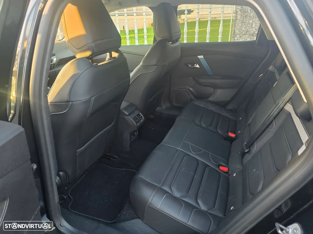 Citroën e-C4 50 kWh Shine - 16