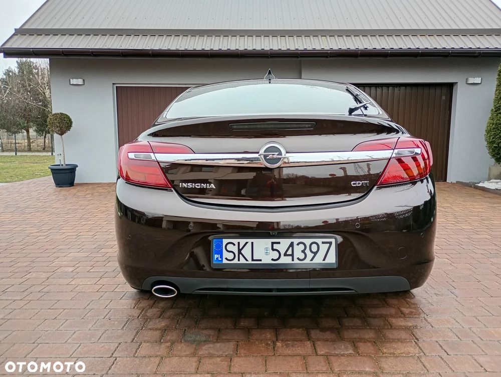 Opel Insignia - 11