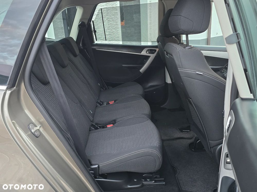 Citroën C4 Picasso - 25