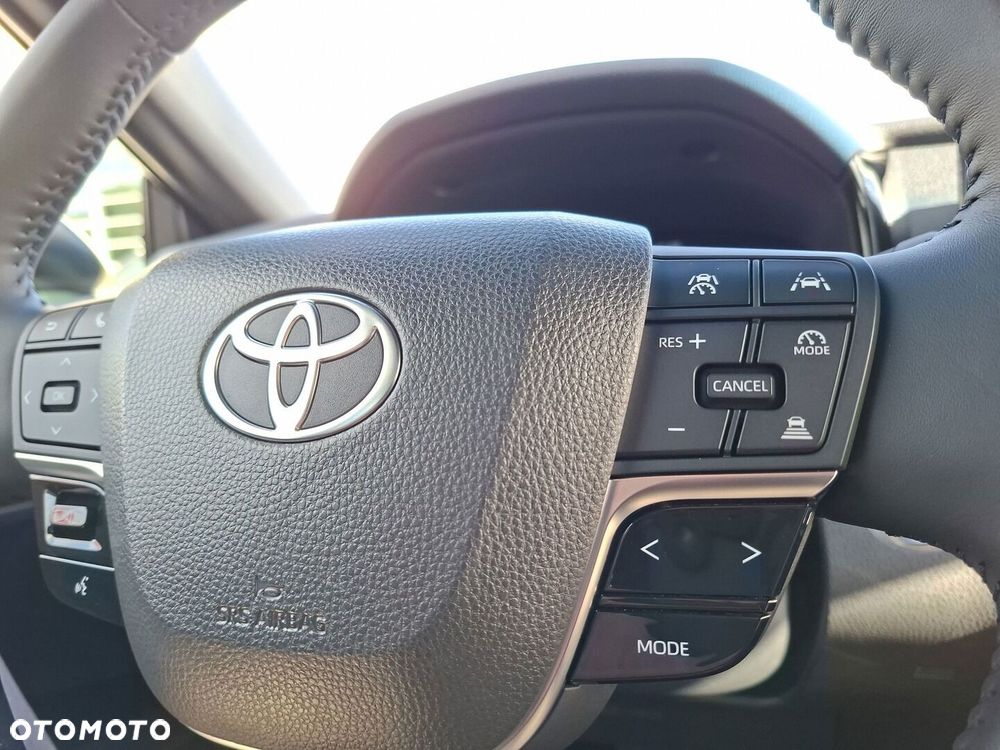 Toyota Camry - 26