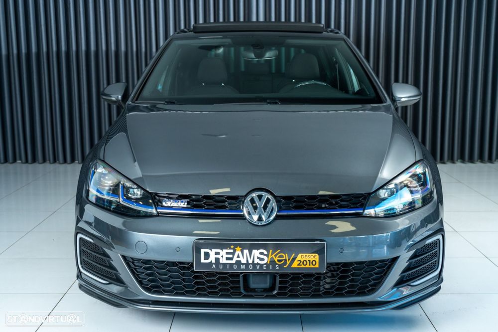 VW Golf 1.4 GTE Plug-In-Hybrid DSG - 2