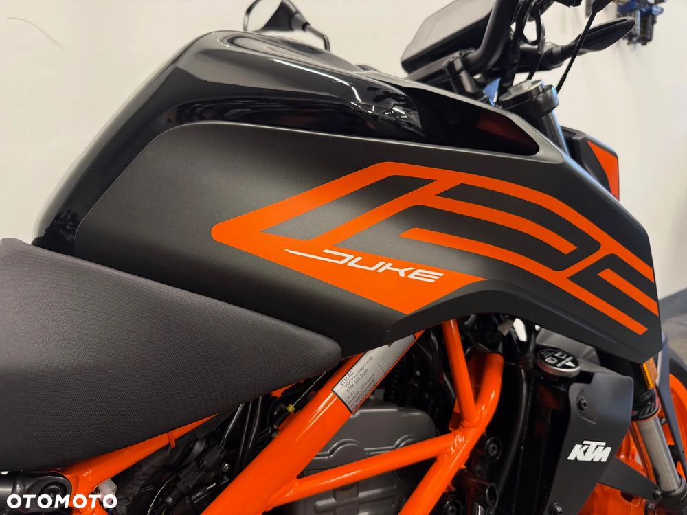 KTM Duke 125 - 29