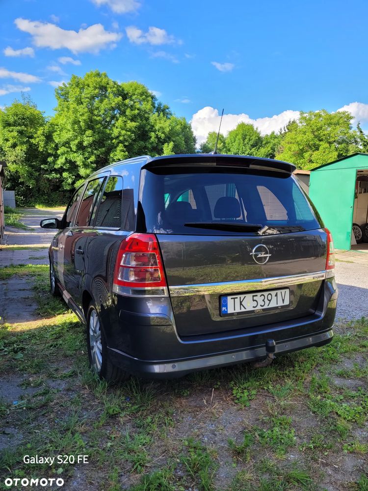 Opel Zafira 1.7 CDTI Cosmo - 4