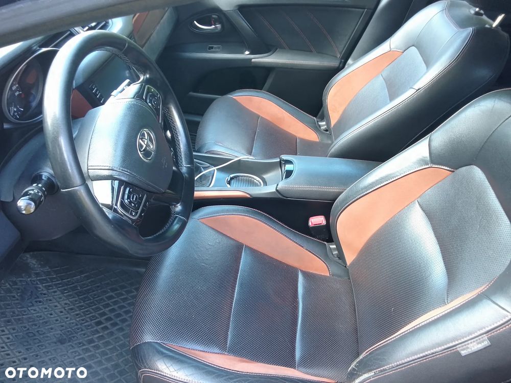 Toyota Avensis 2.0 D-4D Prestige - 9