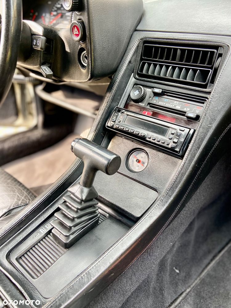 Porsche 928 - 31