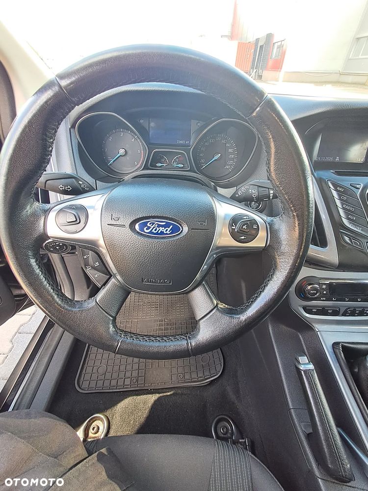 Ford Focus - 11