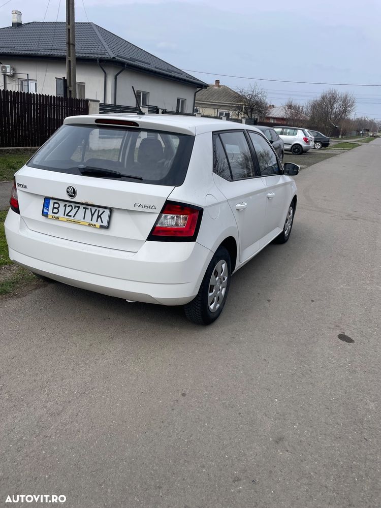 Skoda Fabia 1.0 Active - 2