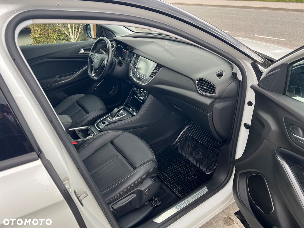 Opel Grandland X Plug-in-Hybrid4 1.6 DI Start/Stop Business Edition - 36