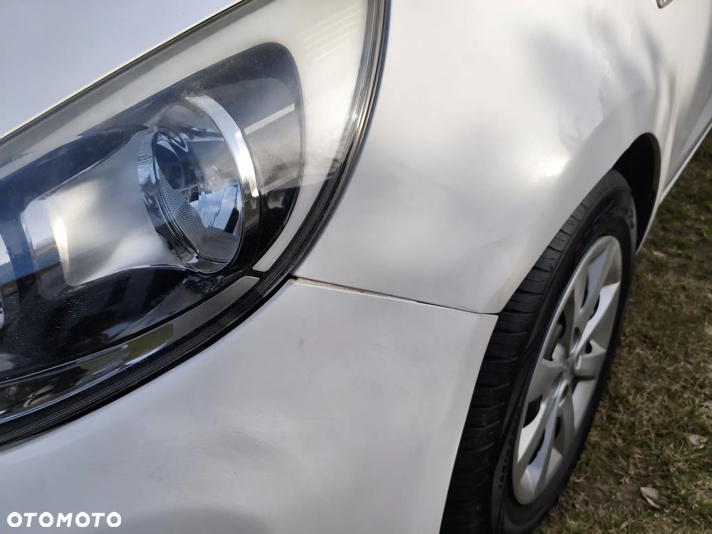 Kia Rio - 6