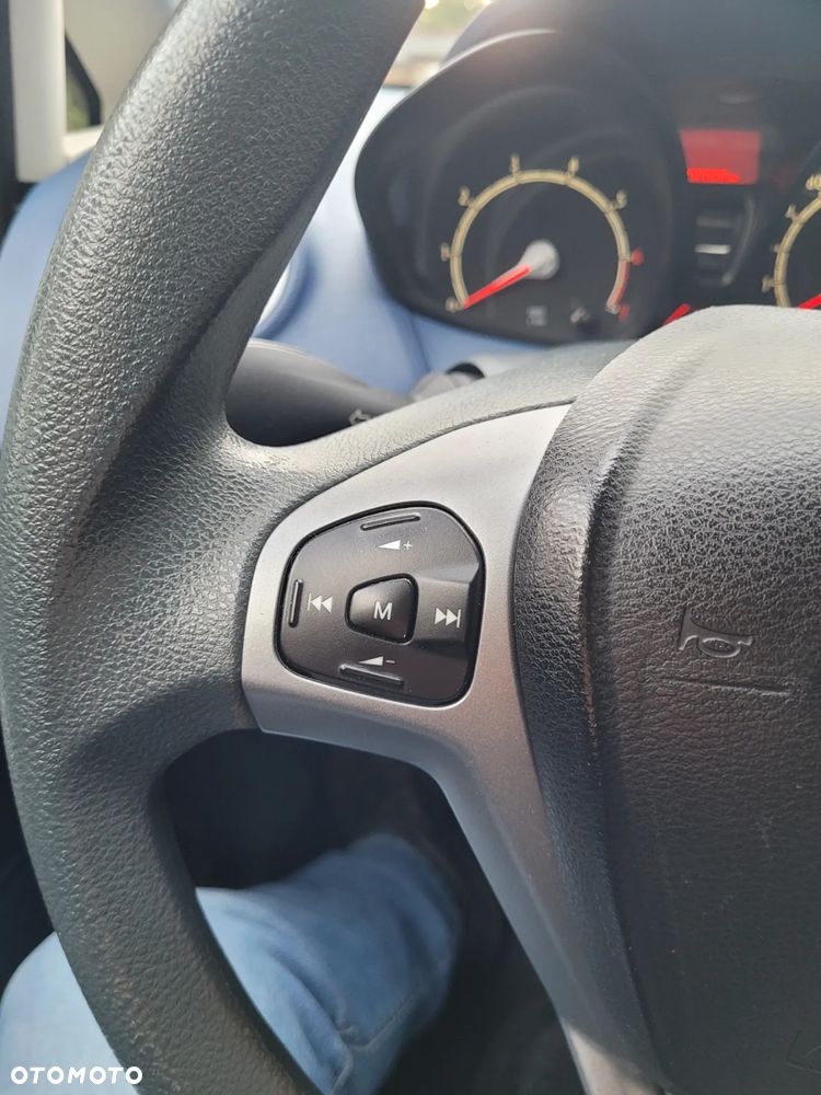 Ford Fiesta 1.25 Ambiente - 3