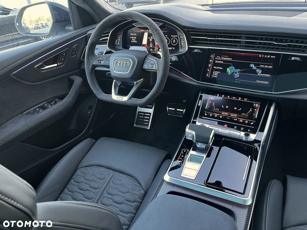 Audi RS Q8 - 19