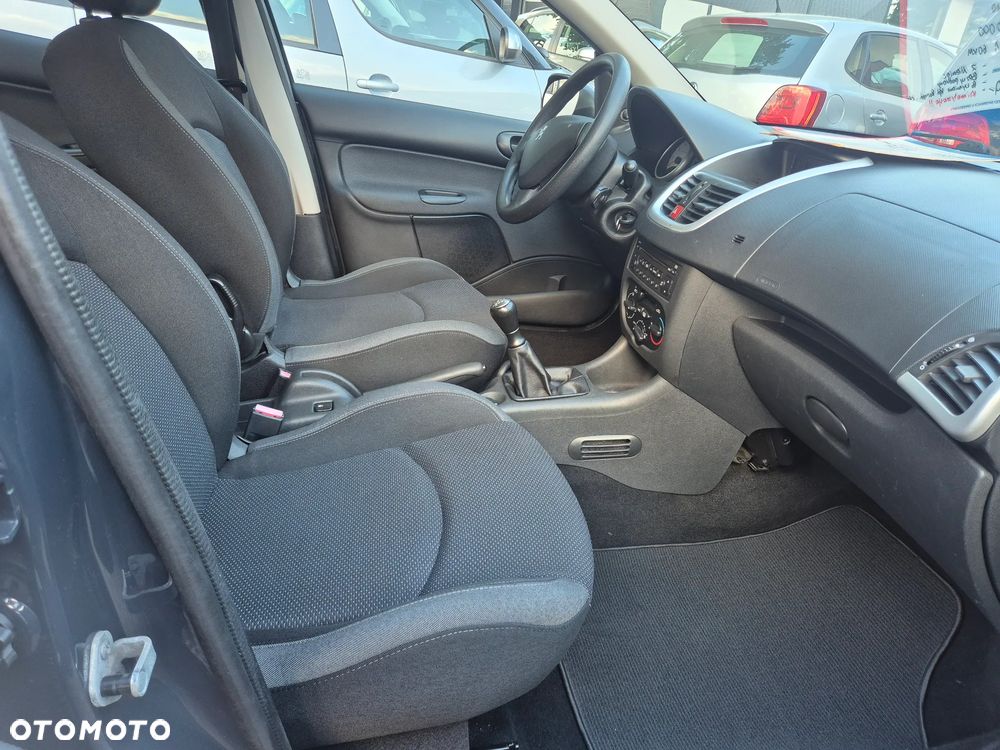 Peugeot 206 60 Grand Filou Cool - 17