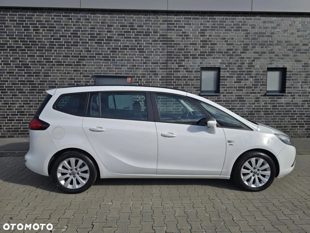 Opel Zafira 2.0 CDTI Cosmo - 9