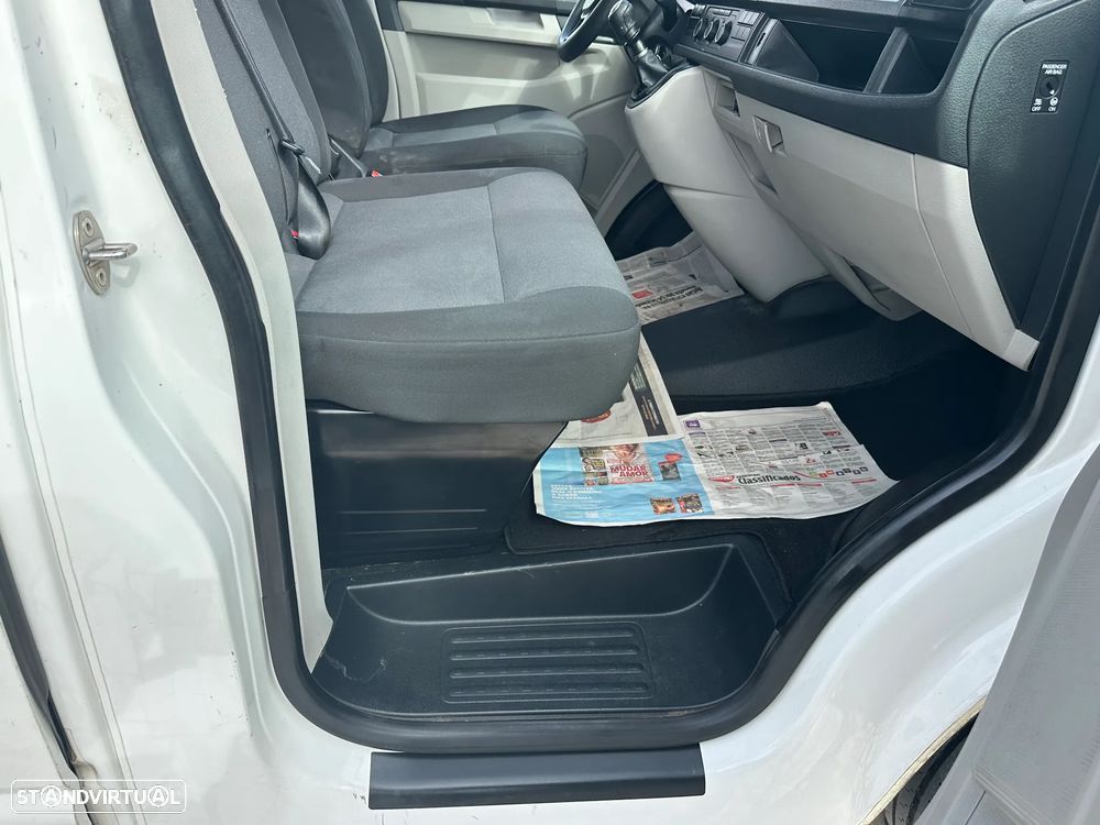 VW TRANSPORTER 2.0 TDI  IVA DESCRIMINADO - 29