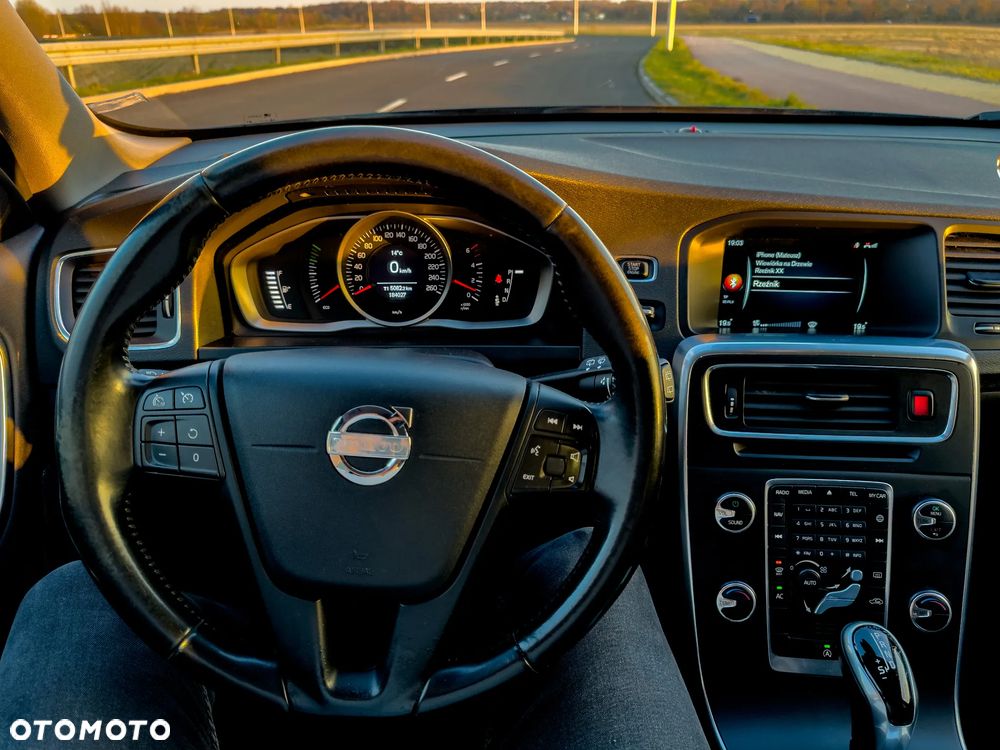 Volvo V60 D2 Geartronic Powershift - 17