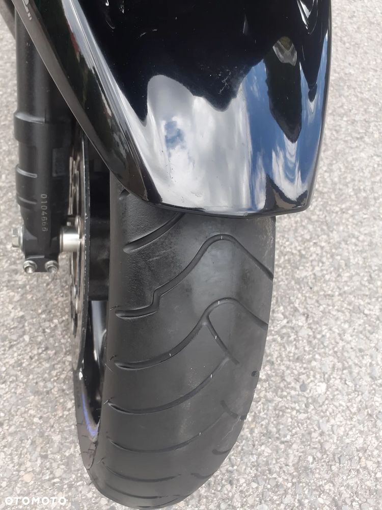 Suzuki GSX - 10