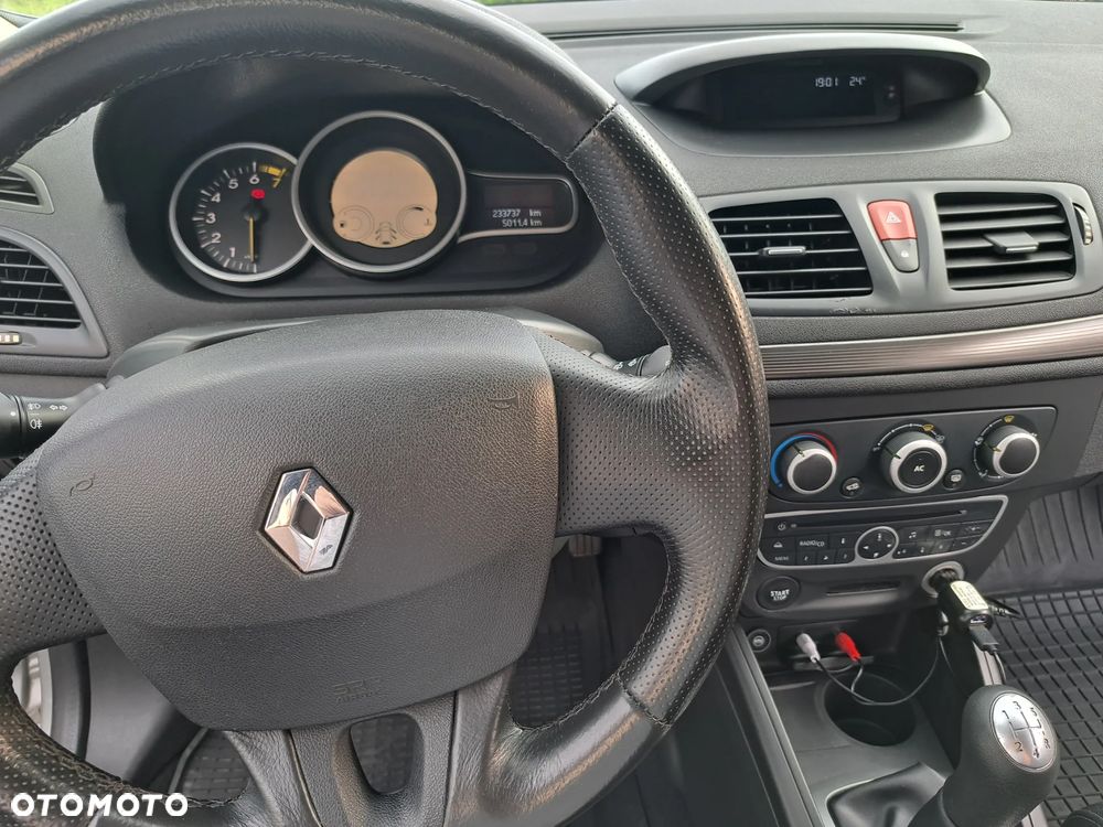Renault Megane 1.6 16V Authentique - 8